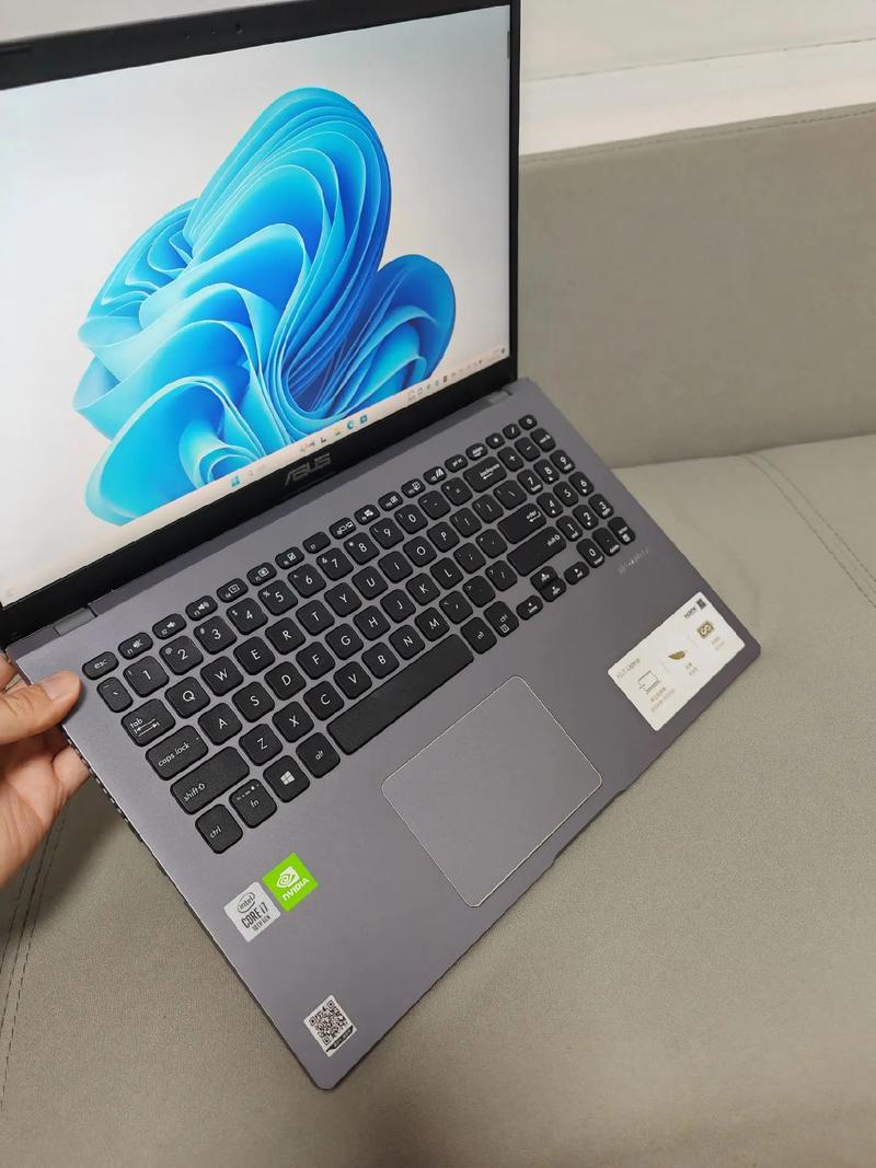 华硕v556u是多少寸的，华硕v555u是多少寸的电脑？-第2张图片-优品飞百科