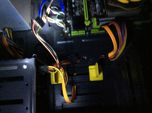 金河田机箱硬盘在哪，金河田机箱安装说明书？-第6张图片-优品飞百科