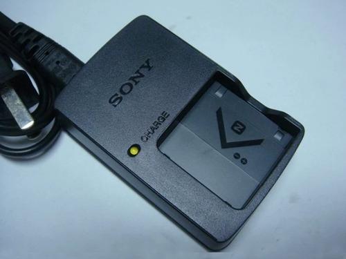 索尼照相机充电器怎么用？索尼照相机的充电器？-第3张图片-优品飞百科