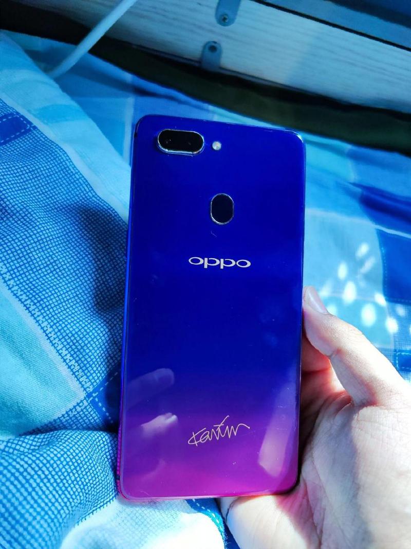 oppor15属于什么系列，oppor15是什么样的款式？-第7张图片-优品飞百科