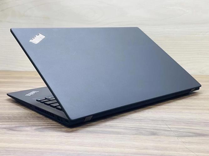 17寸笔记本电脑和15寸哪个更实用，17寸笔记本比15寸大很多吗？-第4张图片-优品飞百科