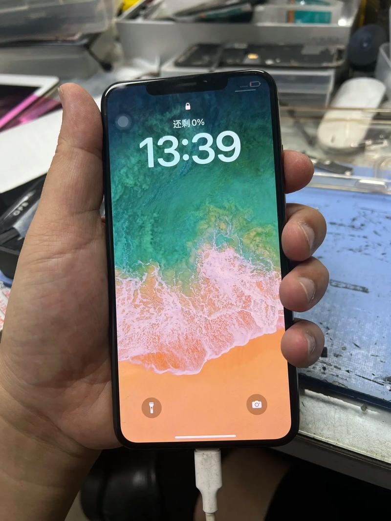 为什么iphone充不进去电，为什么iphone充不进电了？-第4张图片-优品飞百科