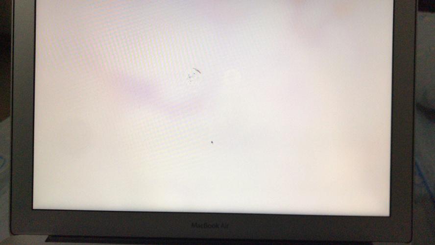 苹果macbookair换屏幕多少钱？macbookair换一个屏幕多少钱？