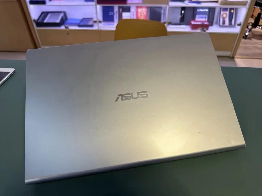 华硕灵耀有哪些型号？华硕灵耀系列怎么样 哪款好呢？-第7张图片-优品飞百科