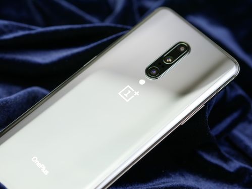 一加7pro是双卡双待吗，一加7pro双卡吗?用起来有没有不方便