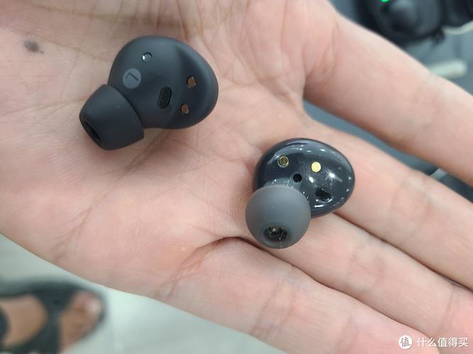 三星buds和三星buds+区别,三星buds和三星budslive区别?-第2张图片-优品飞百科 三星buds和三星buds+区别,三星buds和三星budslive区别?-第2张图片-优品飞百科