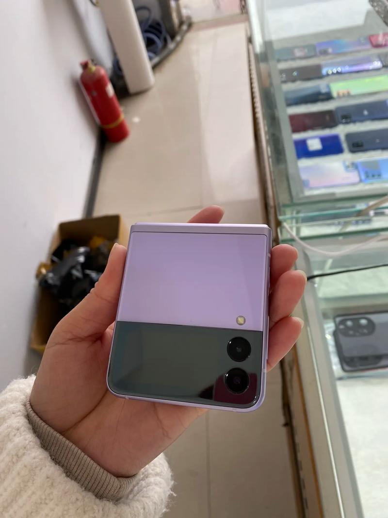 三星fold折叠屏多少钱，三星折叠屏fold2费用？-第4张图片-优品飞百科