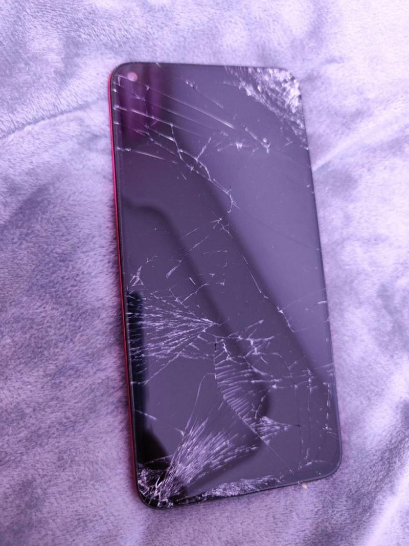 华为p20总成多少钱？华为p20换一个内屏要多少钱？-第3张图片-优品飞百科