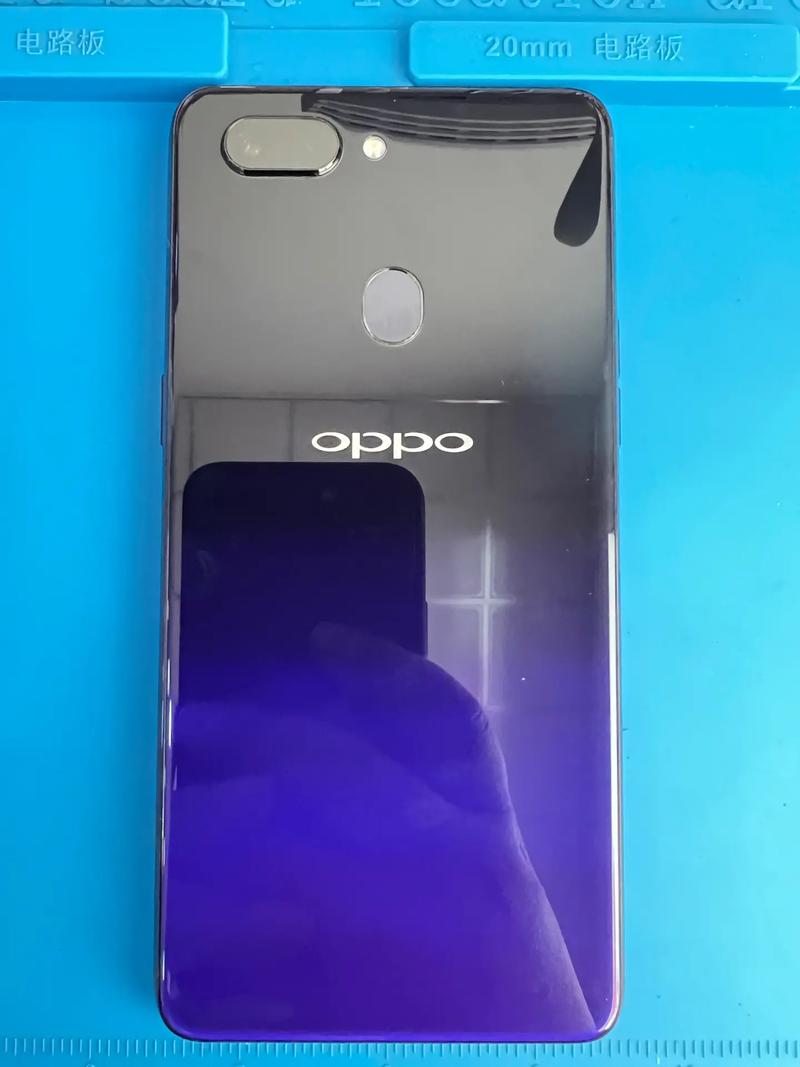 oppor15换个外屏要多少钱？oppor15换外屏230元贵吗？-第3张图片-优品飞百科