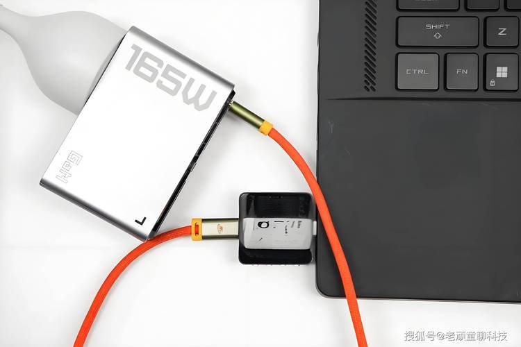 新电脑充电需要注意哪些，新电脑充电需要关机吗？-第4张图片-优品飞百科