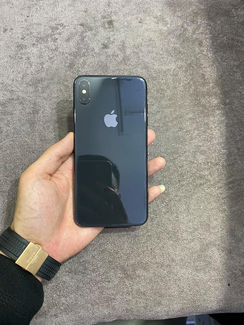 苹果xmax二手多少钱？二手iphonex max？