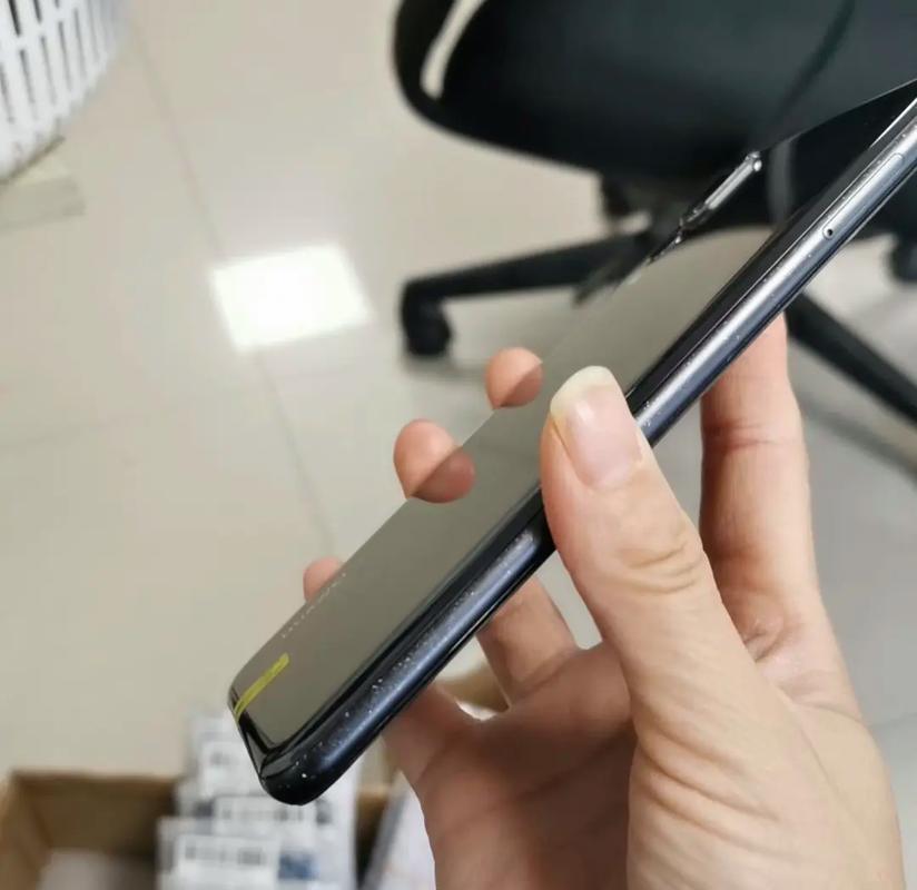 华为p20pro无线充电支持吗?华为p20pro可以无线充电吗??-第6张图片-优品飞百科 华为p20pro无线充电支持吗?华为p20pro可以无线充电吗??-第6张图片-优品飞百科