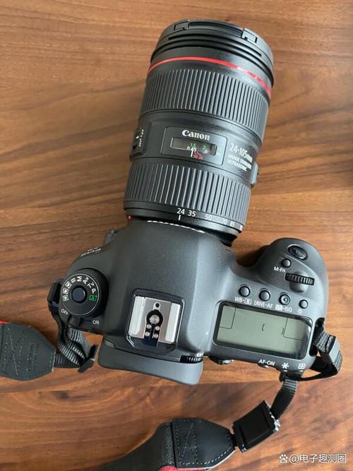 佳能5d单反相机多少钱?佳能旗舰单反5d5?-第4张图片-优品飞百科 佳能5d单反相机多少钱?佳能旗舰单反5d5?-第4张图片-优品飞百科