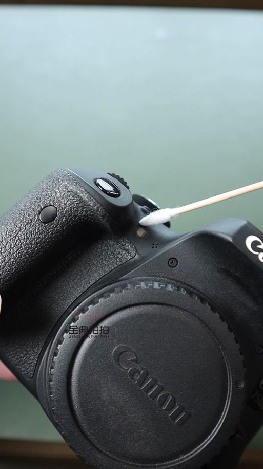 佳能500d单反相机怎么充电，佳能500d充电方法？-第3张图片-优品飞百科