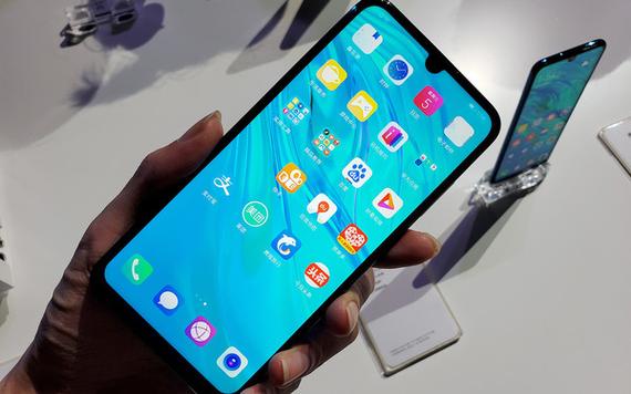 华为麦芒8是安卓几的，华为麦芒八什么配置？-第5张图片-优品飞百科