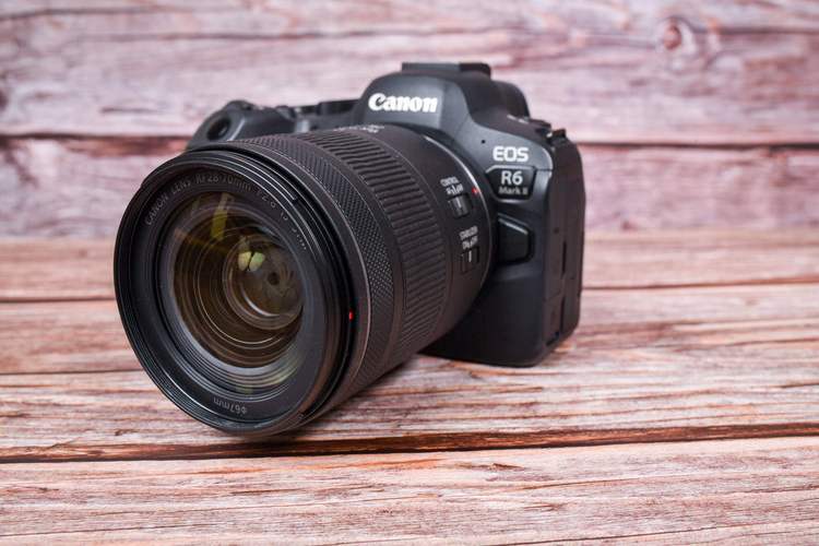 佳能ixus130屏幕尺寸，佳能ixus130相机费用？