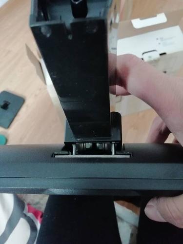 飞利浦液晶显示器怎么拆？飞利浦显示屏拆解视频教程？-第2张图片-优品飞百科