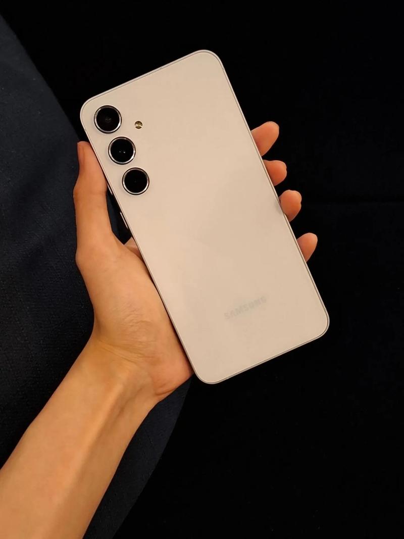 三星i9508多少钱，三星 i9500？-第3张图片-优品飞百科