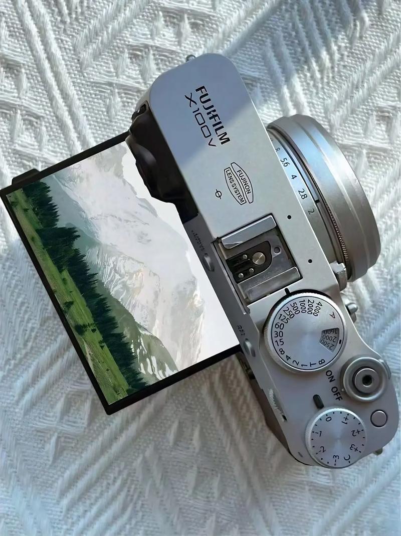 入门单反和中高端区别，入门级别的单反推荐