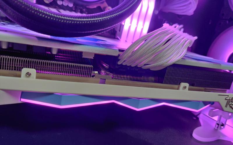 花嫁显卡为什么最烂？花嫁显卡表情包？-第4张图片-优品飞百科