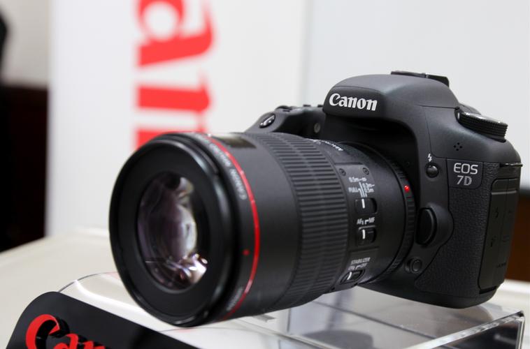 佳能7d2红圈镜头，佳能7d 镜头？-第3张图片-优品飞百科