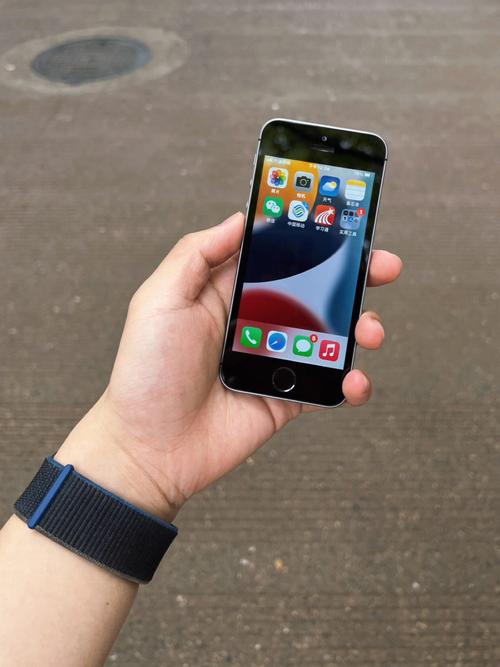 苹果se一代主板装入5s的方法，苹果se一代主板装入5s的方法是什么？-第3张图片-优品飞百科