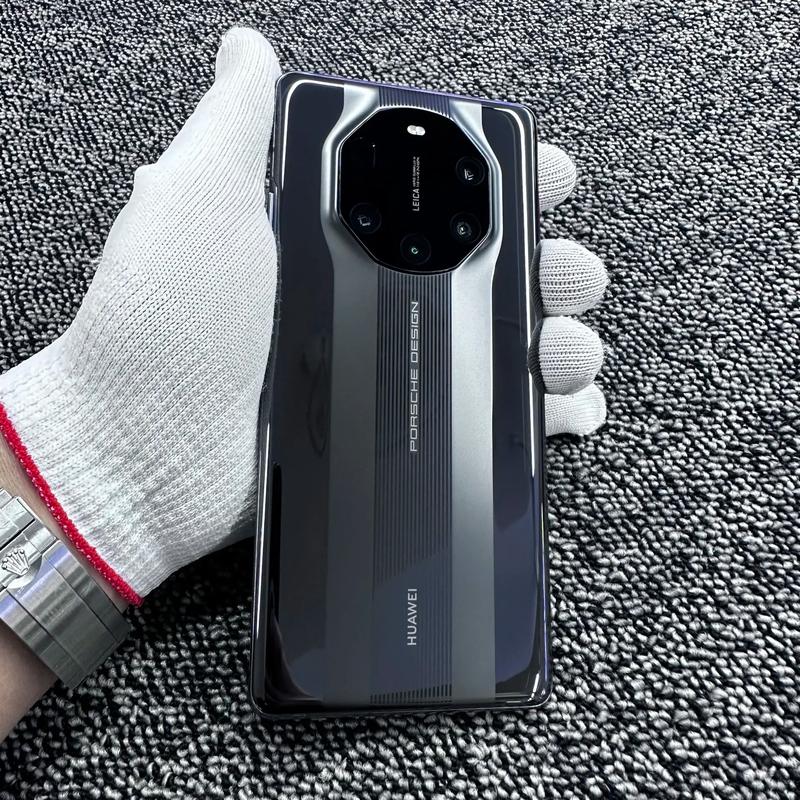 华为保时捷mate10和rs哪个好，华为保时捷10和rs区别？