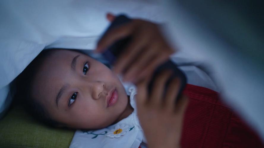 萌娃疫情国外？疫情小男孩？-第6张图片-优品飞百科