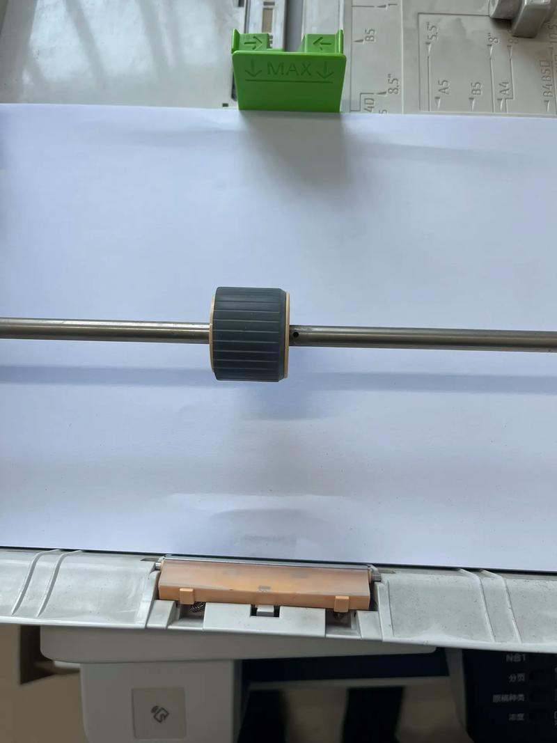 富士施乐打印机墨盒怎么取出？富士施乐s2011墨盒拆解？-第5张图片-优品飞百科