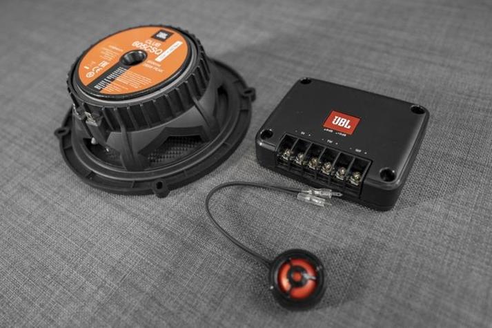 飞利浦音响和jbl音响哪个好？jbl与飞利浦k歌麦克风哪个好？-第6张图片-优品飞百科