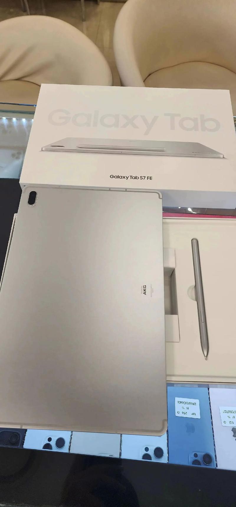 三星tabs7和fe区别，三星tabs7与tabs7fe哪个好？-第3张图片-优品飞百科