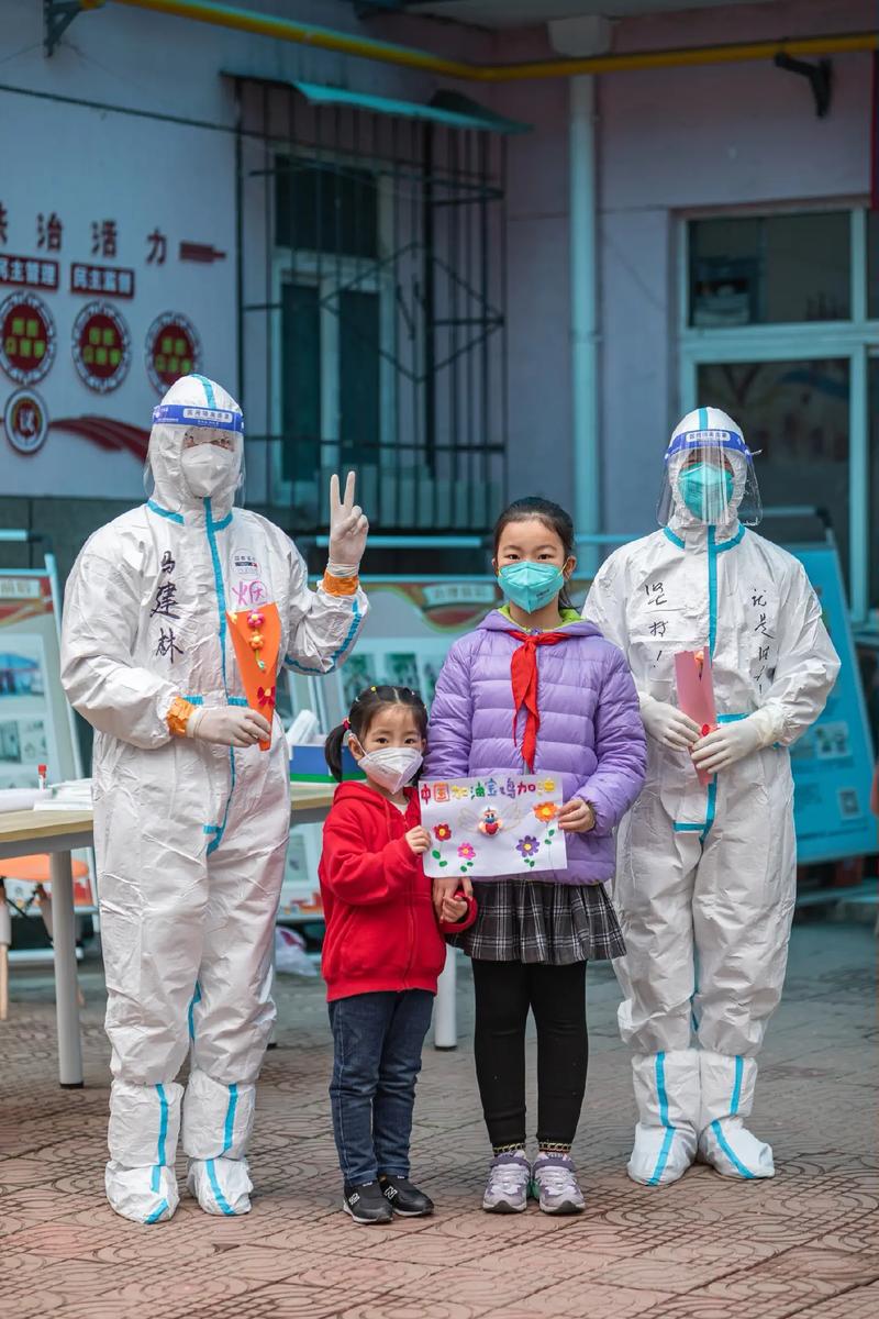 疫情作品评选，疫情获奖作品一等奖-第3张图片-优品飞百科