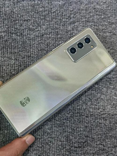 三星w21有几个颜色，三星w21掉色吗-第4张图片-优品飞百科