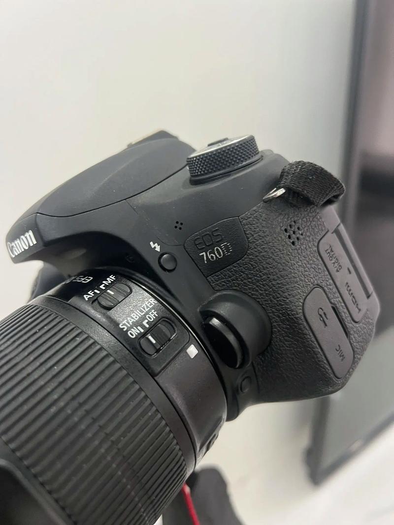 佳能70d是ef口吗，佳能70d是什么接口？-第2张图片-优品飞百科