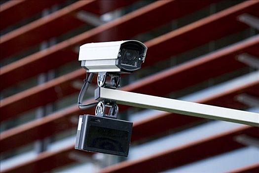 显示器为什么叫监视器，显示器是由监视器与显示卡两部分组成的对吗