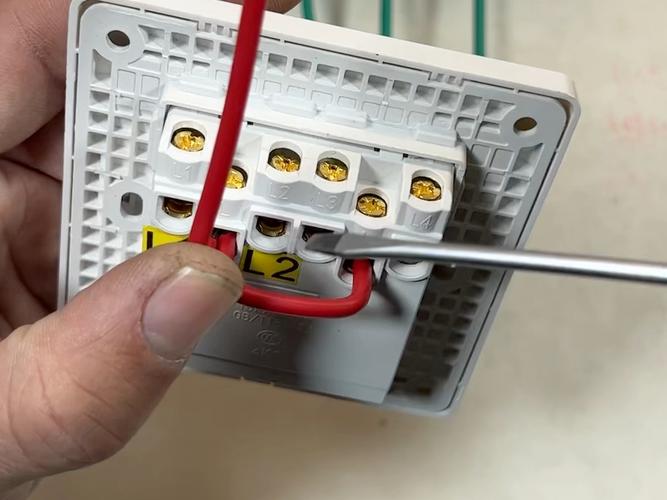 三星n143plus现在能用吗，三星n145 plus哪一年的