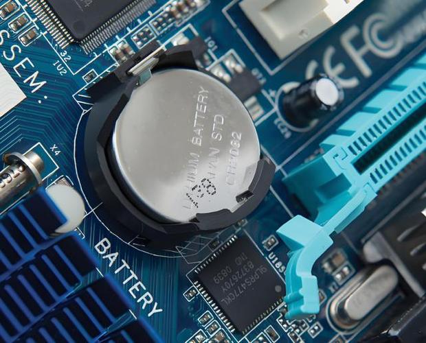 电脑主板上的电池需要更换吗？电脑主板电池用不用换？-第2张图片-优品飞百科