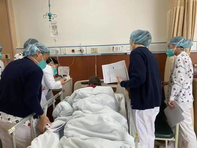 疫情麻醉评论，疫情麻醉评论文章？-第4张图片-优品飞百科