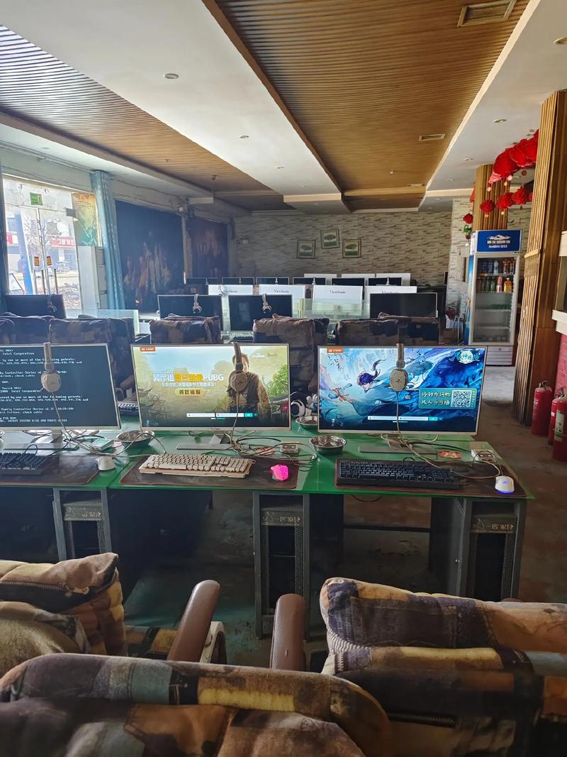 24寸显示器配多大的副屏，24寸显示器多大长宽高？-第2张图片-优品飞百科