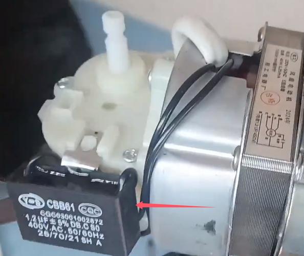 电风扇电机发热不转是什么原因？电风扇电机不转发烫怎么修？-第3张图片-优品飞百科