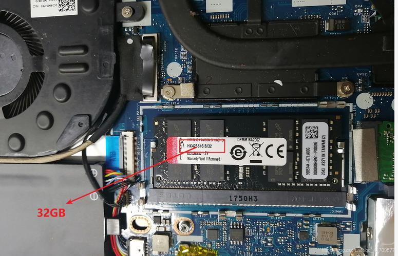 内存条怎么拆下来？台式电脑的内存条怎么拆下来？-第2张图片-优品飞百科