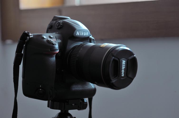 尼康d3x配什么镜头好，尼康d3x d3s？-第4张图片-优品飞百科