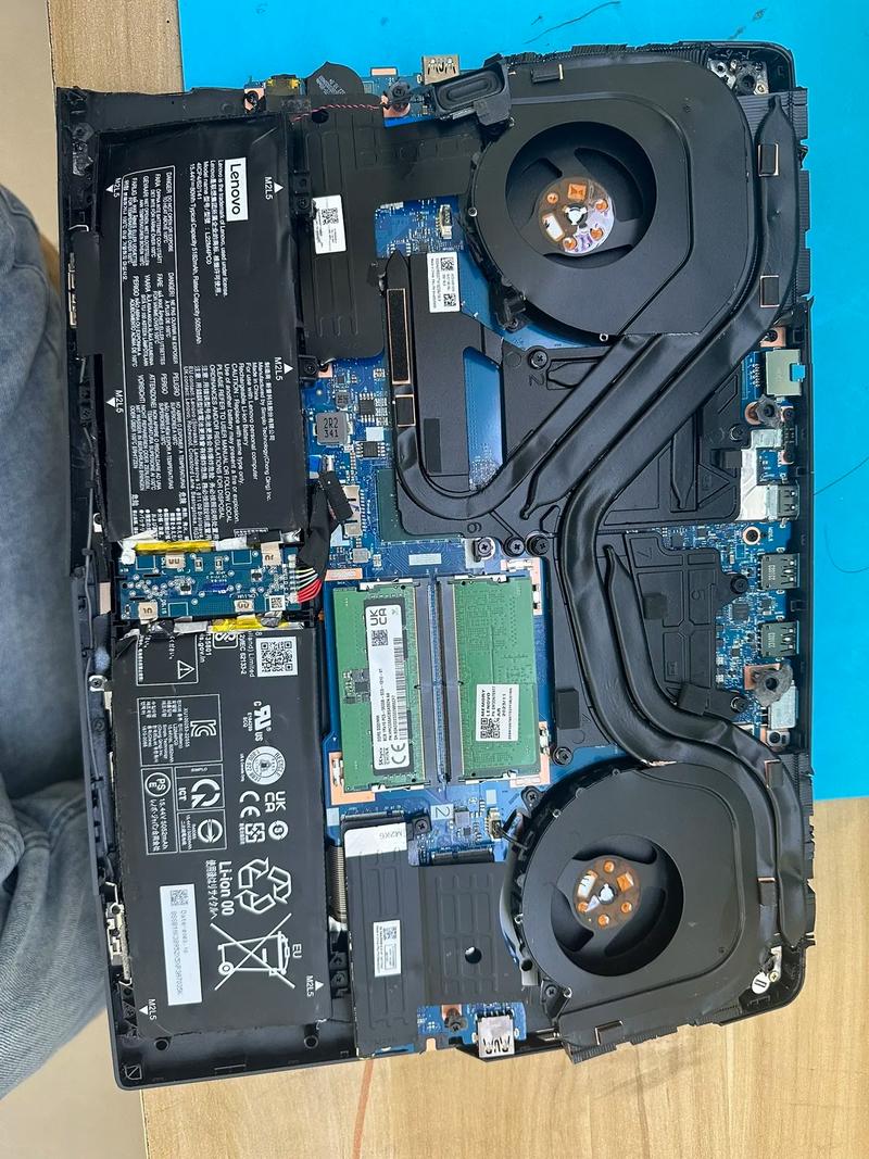 联想y7000恢复孔在哪，联想y700一键恢复教程？-第3张图片-优品飞百科