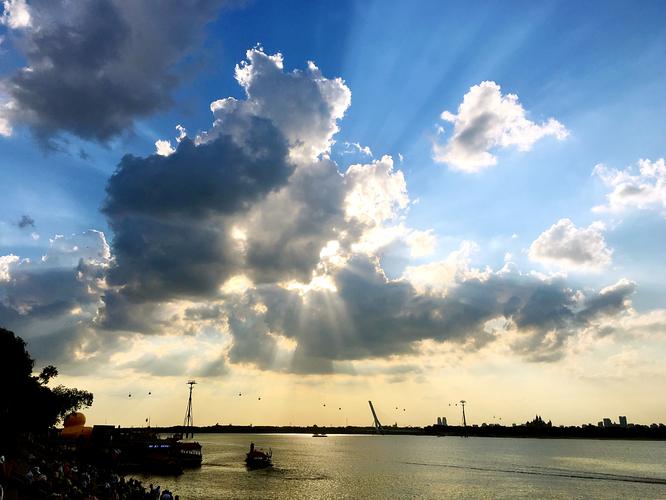 各国疫情拐点？国外疫情出现拐点？