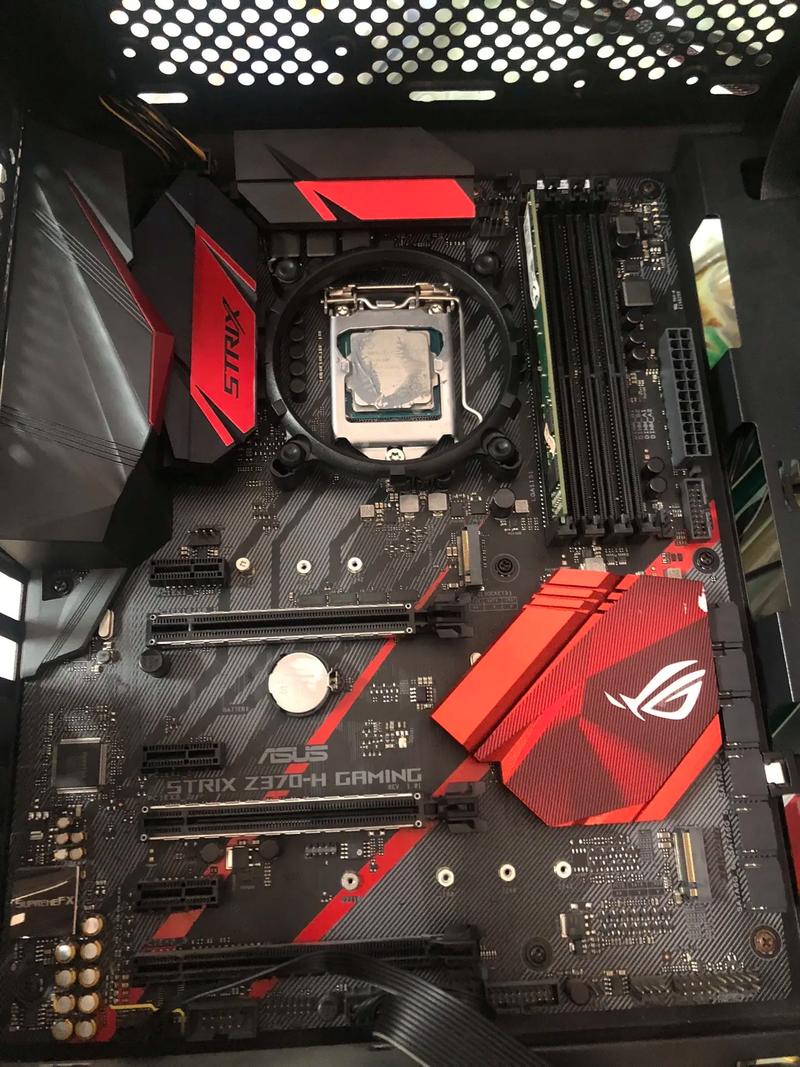 笔记本主板900贵么，笔记本电脑主板一般多少钱一块