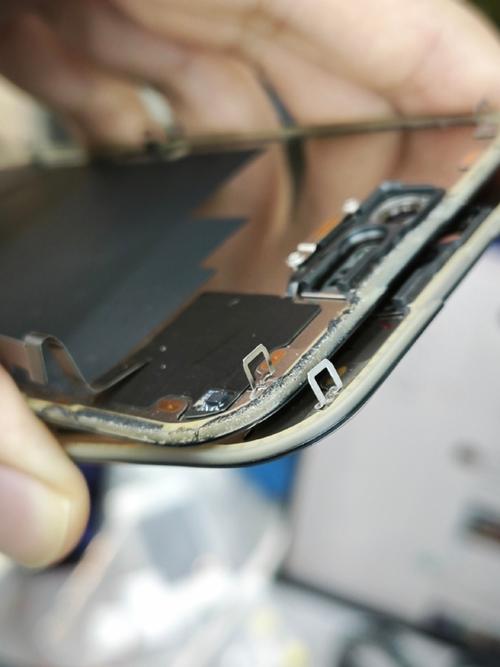 苹果6换电池胶带断了怎么办，苹果6plus换电池时胶带扯断了取不出来？-第4张图片-优品飞百科