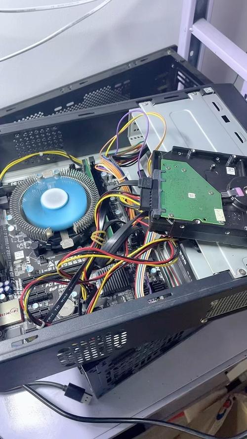 一个电脑可以装几个硬盘，一台电脑能装几个硬盘？-第3张图片-优品飞百科