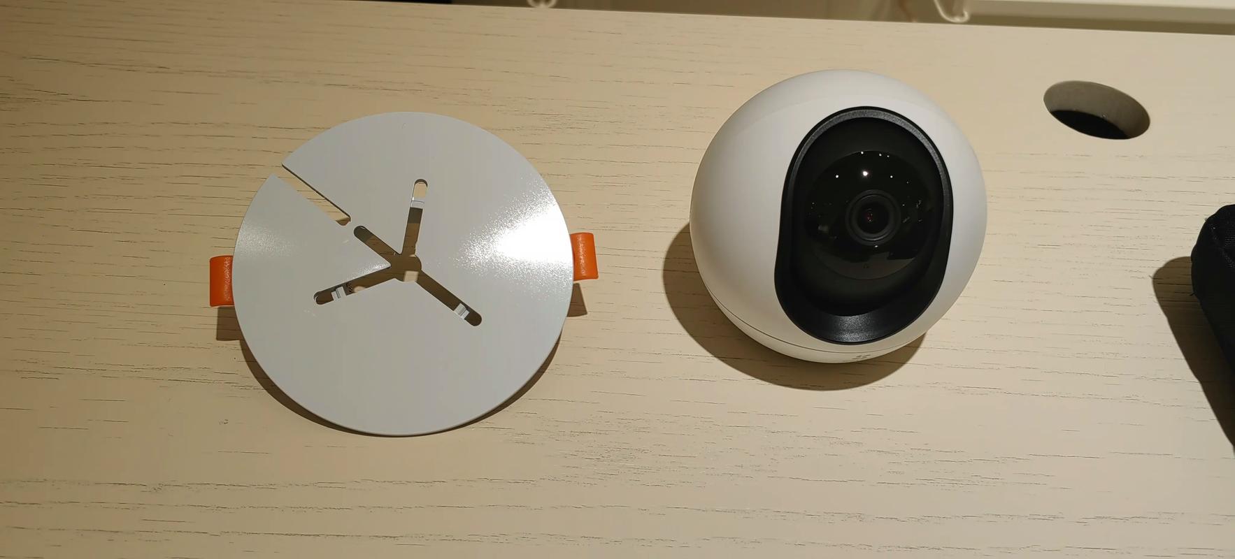 最小的摄像头监控？最小型的摄像头？-第4张图片-优品飞百科