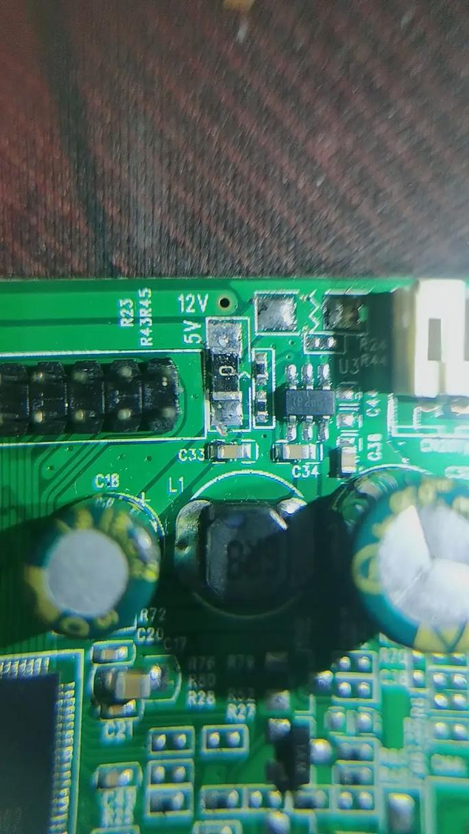 电脑显示器坏了怎么维修？电脑显示器坏了是什么症状？-第3张图片-优品飞百科