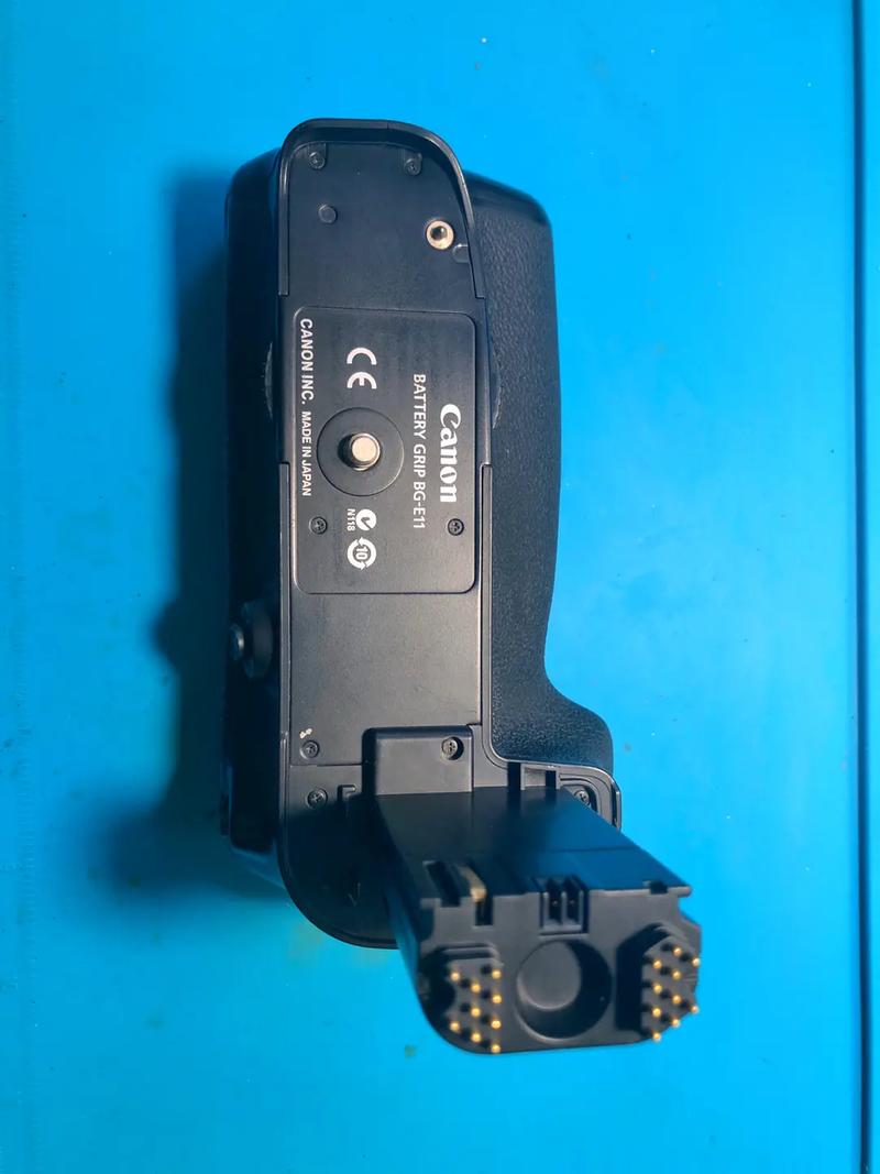 佳能相机手柄通用吗，佳能手柄用处大不大-第4张图片-优品飞百科